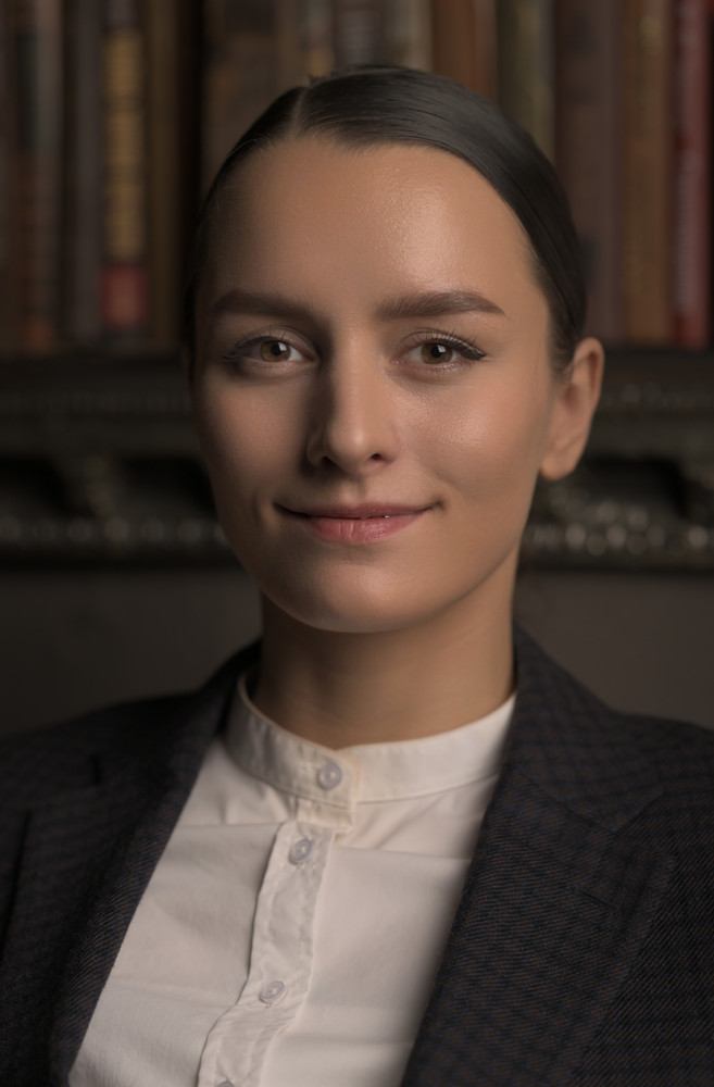 Eva Sholomitskaya — portrait